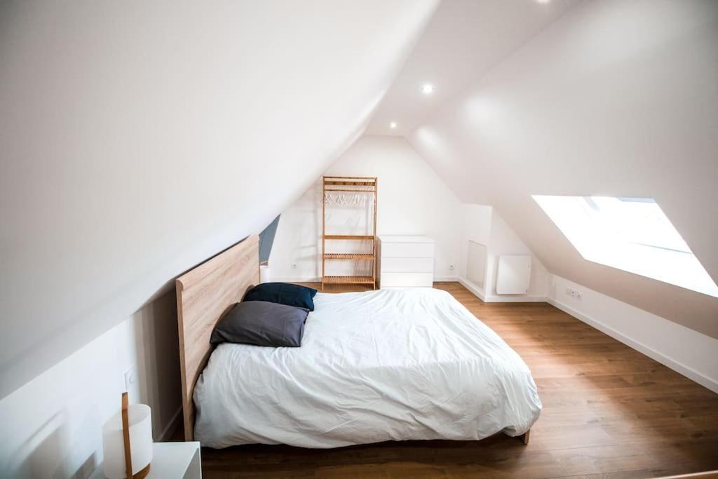 DUPLEX VUE MER PANORAMIQUE avec balcon&piscine proche commerce Penmarcʼh Esterno foto