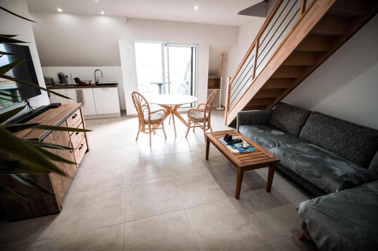DUPLEX VUE MER PANORAMIQUE avec balcon&piscine proche commerce Penmarcʼh Esterno foto